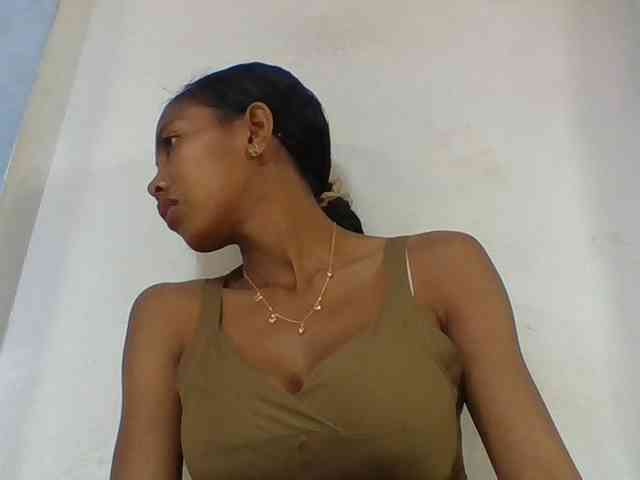 Layah7 webcam