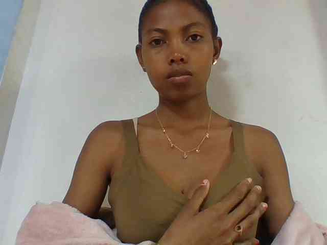 Layah7 webcam