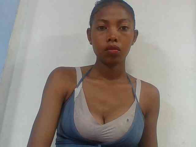 Layah7 webcam