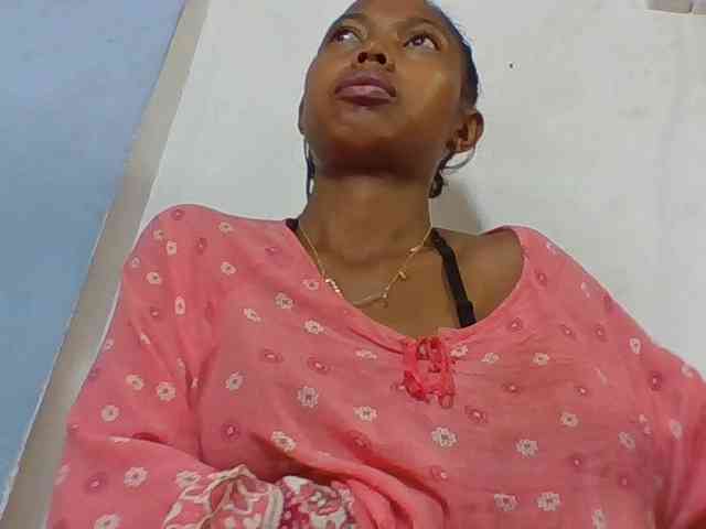 Layah7 webcam
