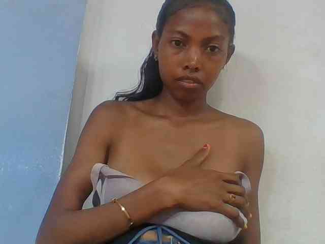 Layah7 webcam