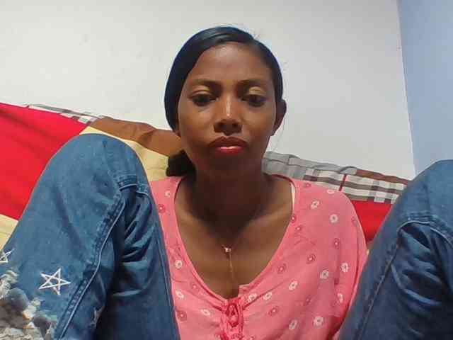 Layah7