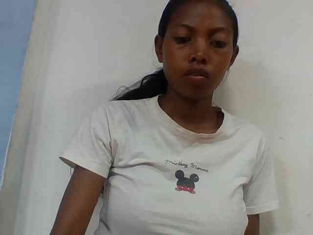 Model: Layah7
