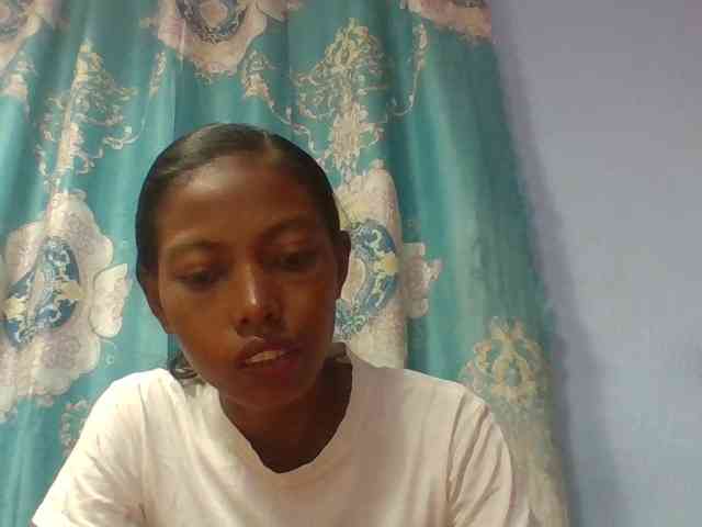 Layah7 webcam