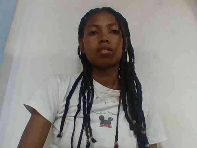 Layah7