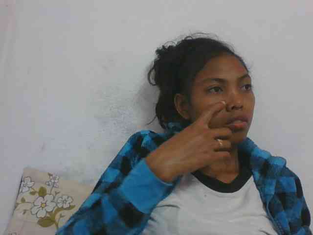 Layah7