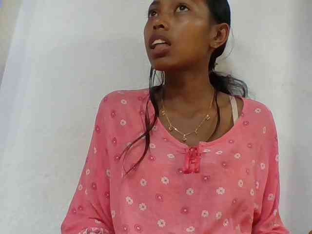 Layah7 webcam