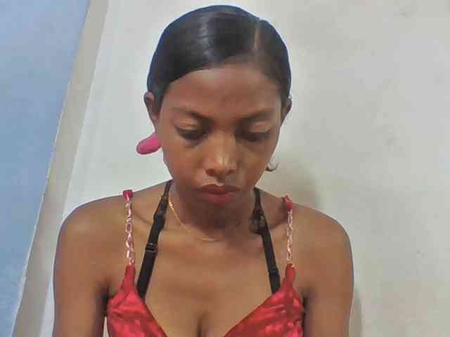 Layah7 webcam