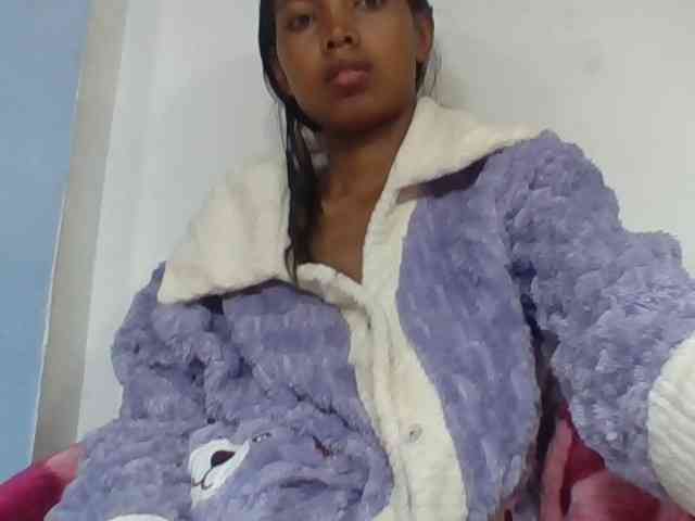 Layah7 webcam
