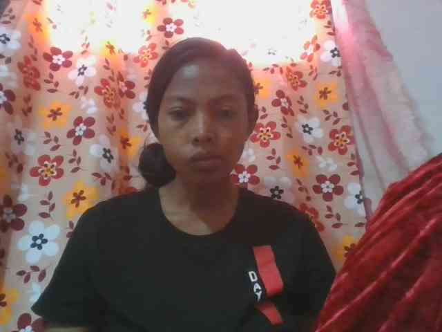 Layah7