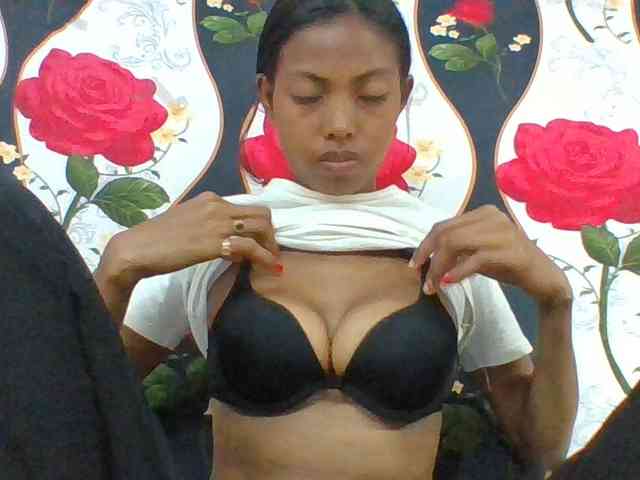 Layah7 webcam