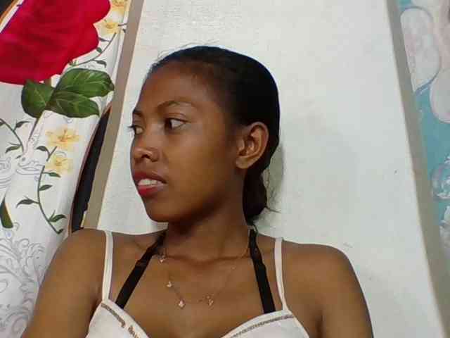 Layah7 webcam