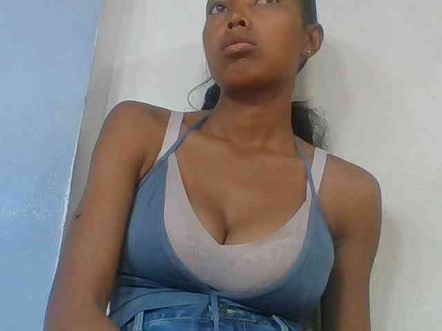 Layah7 webcam