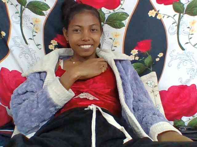 Layah7 webcam