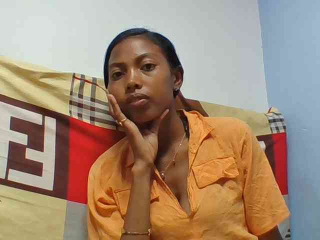 Layah7 webcam