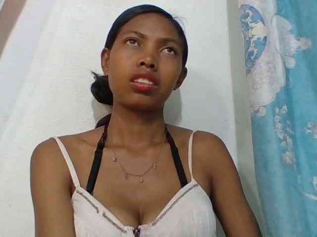 Layah7 webcam