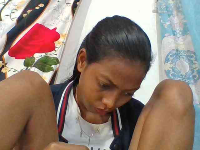 Layah7 webcam