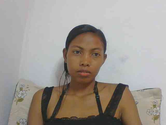 Layah7