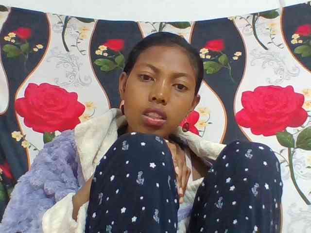 Layah7 webcam
