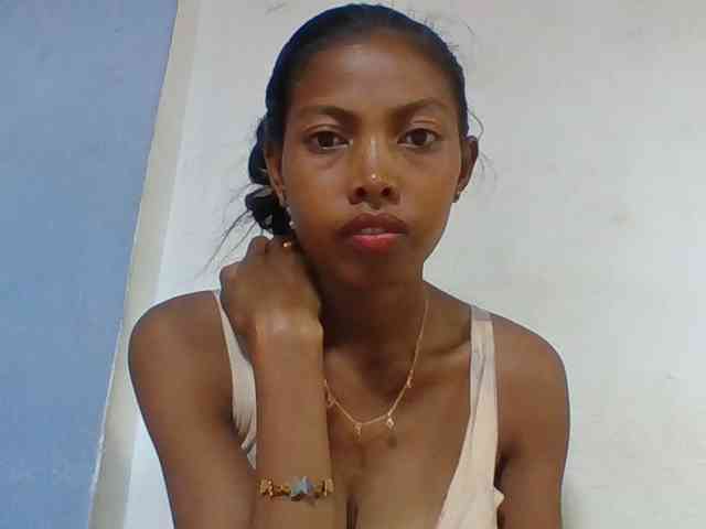 Layah7 webcam