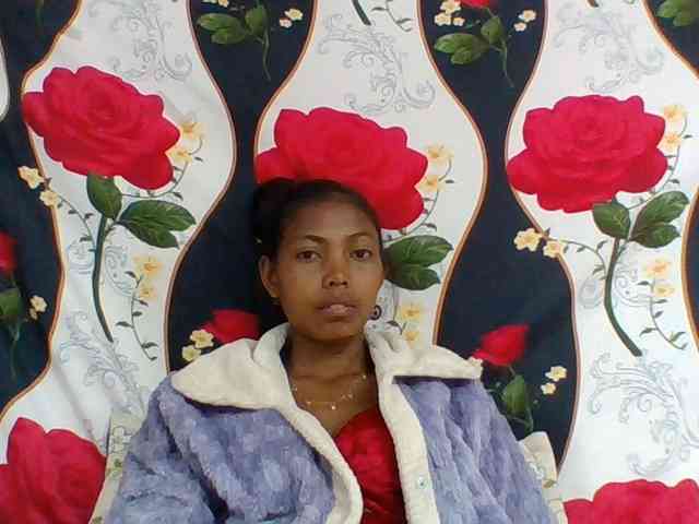 Layah7 webcam