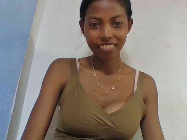 Layah7 webcam