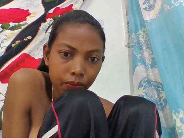 Layah7 webcam