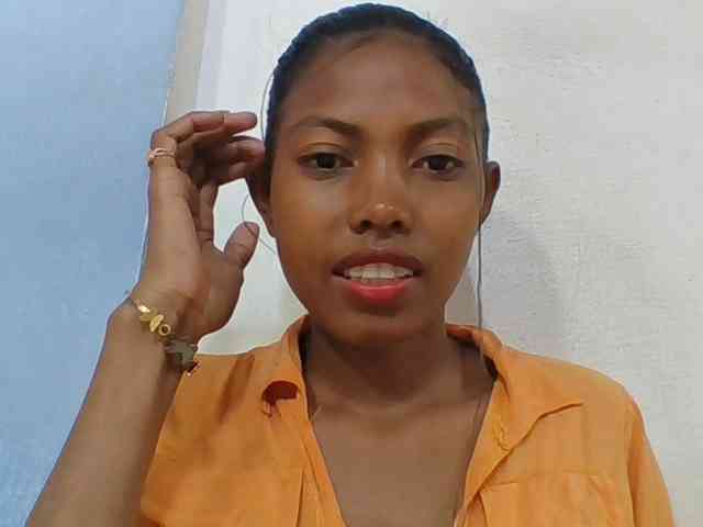 Layah7 webcam