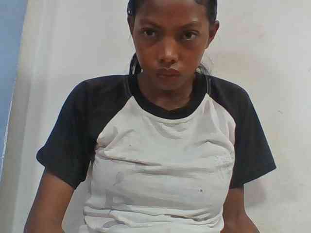 Layah7 webcam