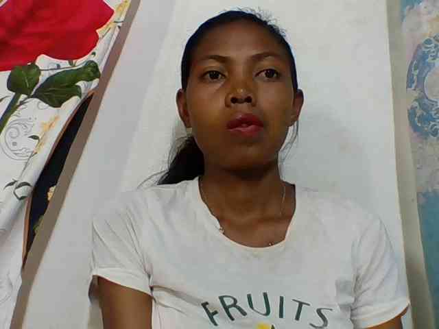 Layah7 webcam
