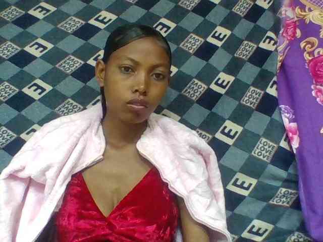 Layah7 webcam