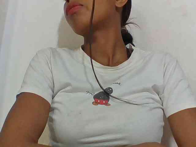 Layah7 webcam
