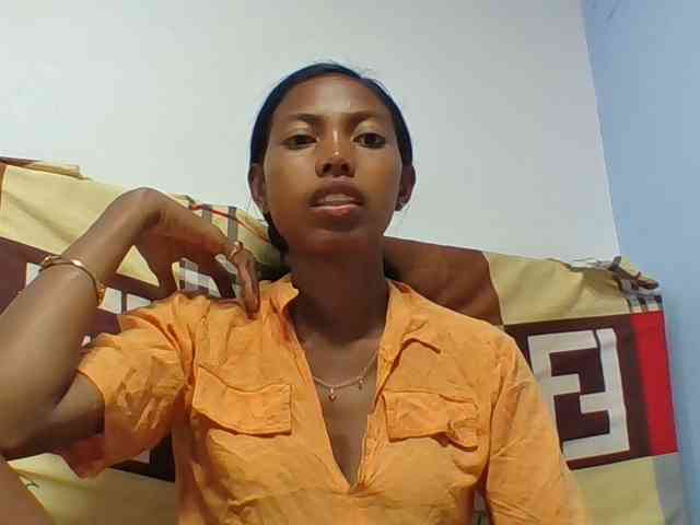 Layah7 webcam