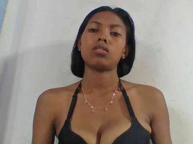 Layah7 webcam