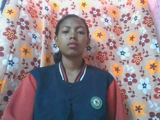 Layah7