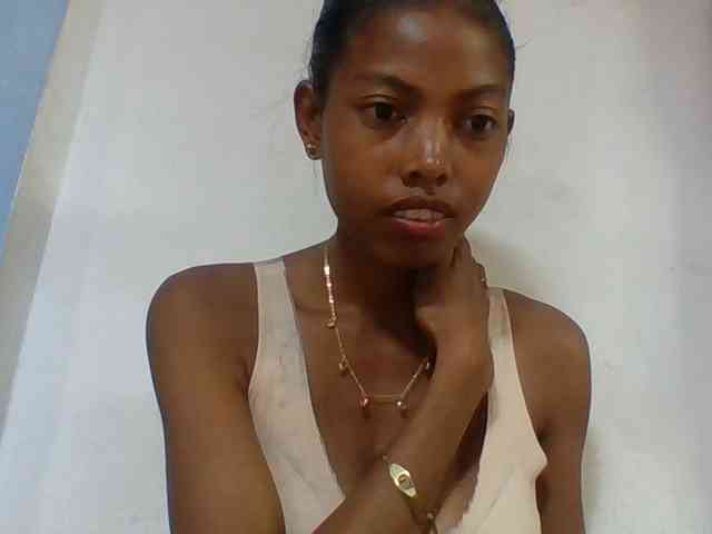 Layah7 webcam