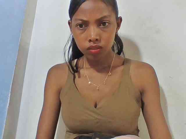 Layah7 webcam