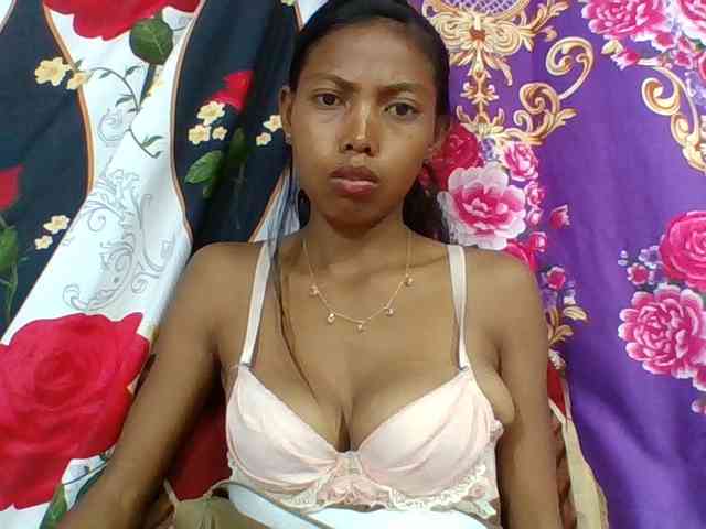 Layah7 webcam