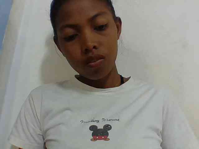 Model: Layah7