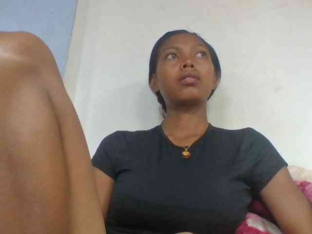 Layah7 webcam