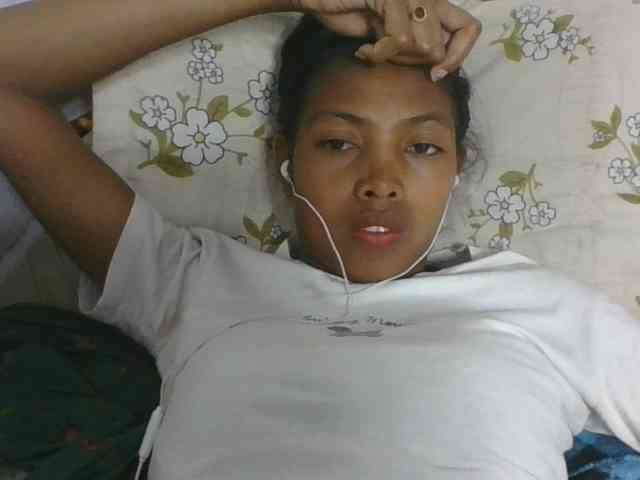 Layah7 webcam