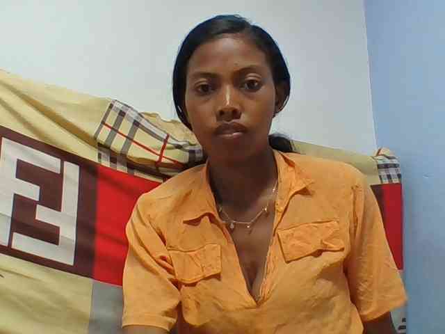 Layah7 webcam