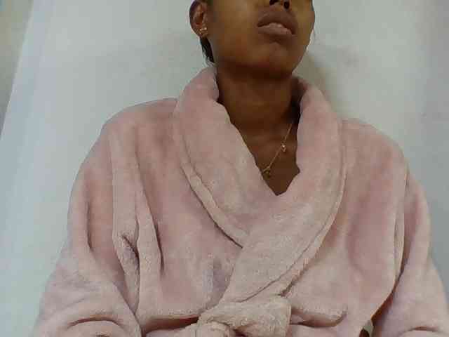 Layah7