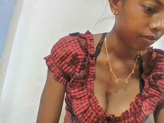 Layah7 webcam