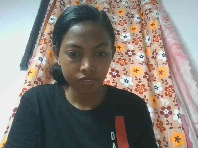 Layah7
