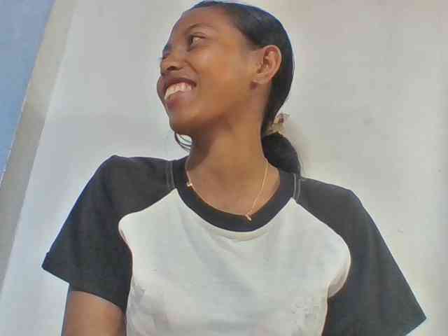 Layah7 webcam