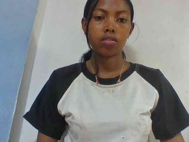 Layah7 webcam