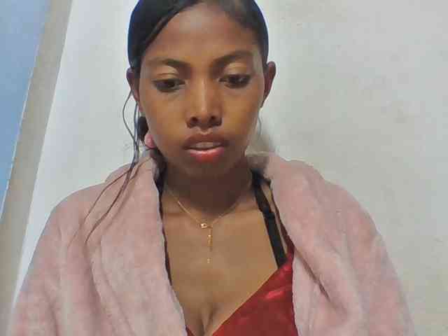 Layah7 webcam
