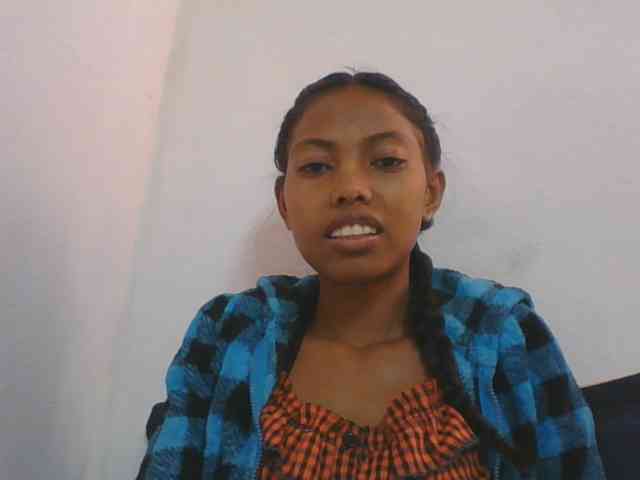 Layah7