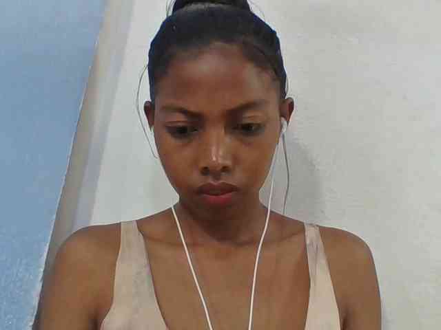 Layah7 webcam